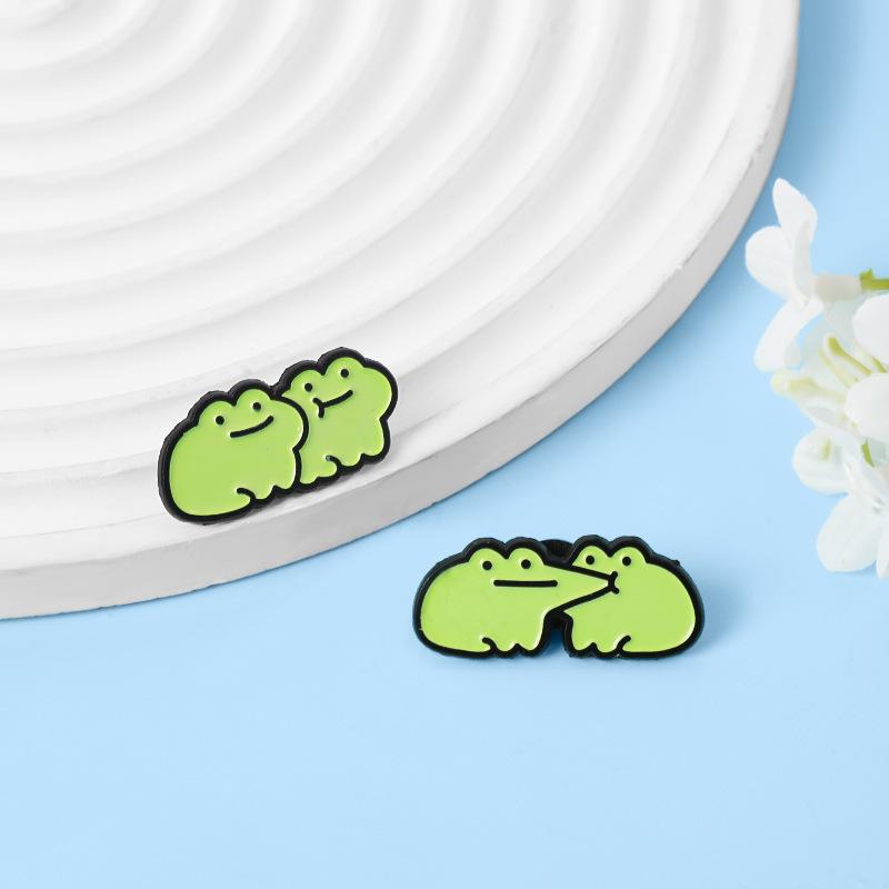 Cartoon green frog set series combination brooch creative bag metal badge clothing accessories combination