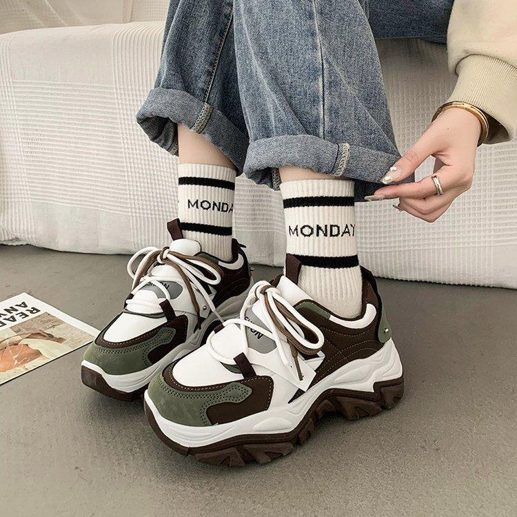 

МОДНЕ ВЗУТТЯ Чоловічі дихаючі спортивні кросівки Спортивне взуття для бігу Відкритий жіночий теніс Тренажер для тренажерного залу 40 коричневий