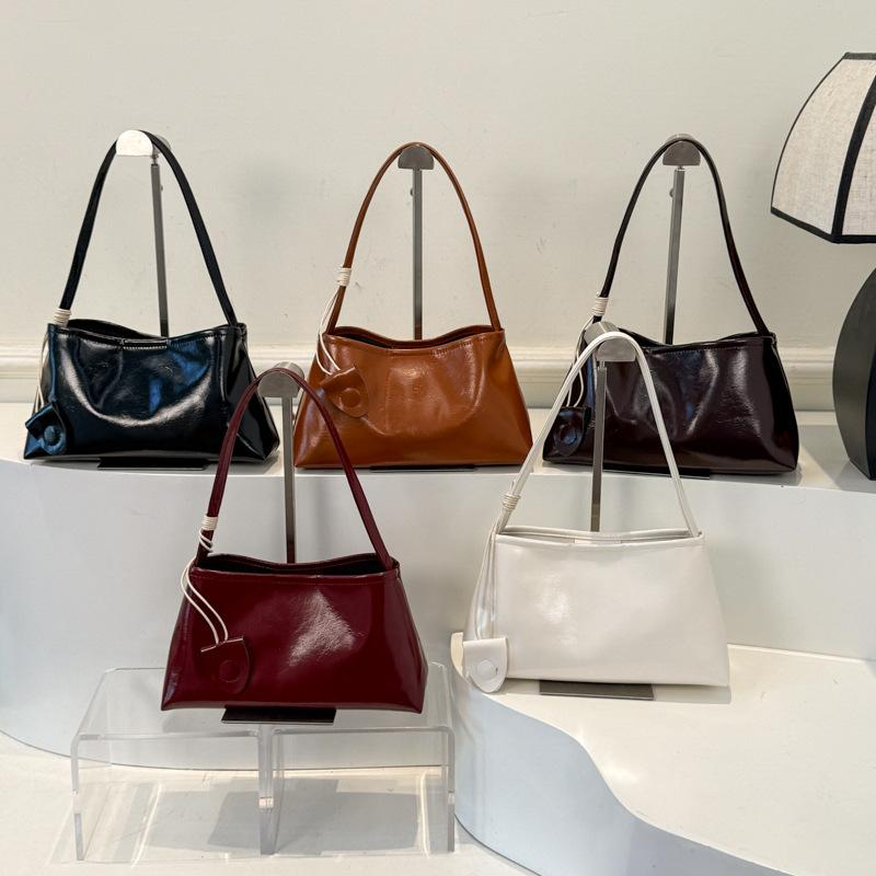 French Retro Atmosphere Armpit Bag Women's New High-end Portable Shoulder Bag Versatile Temperament Tote Bag