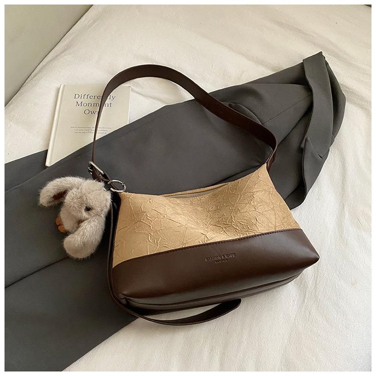 Large capacity dumpling bag women's winter new simple shoulder messenger bag student class commute small square bag