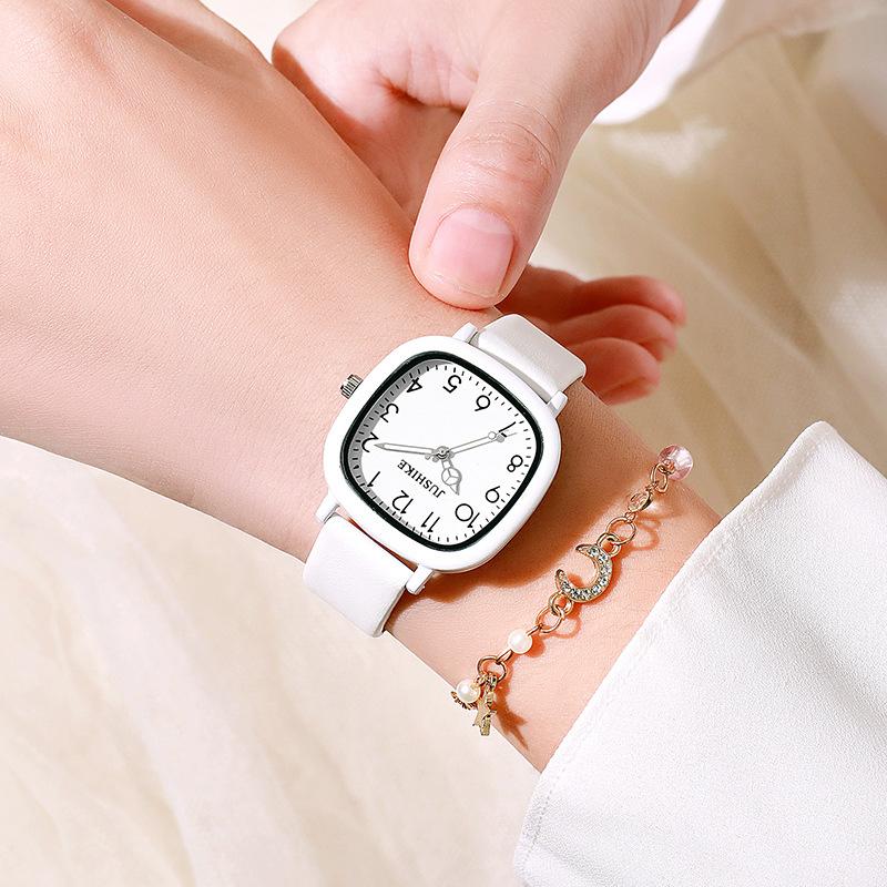 

Milk Tea Apricot Square Belt Watch Female Student Party Niche High-end Sense Simple білий