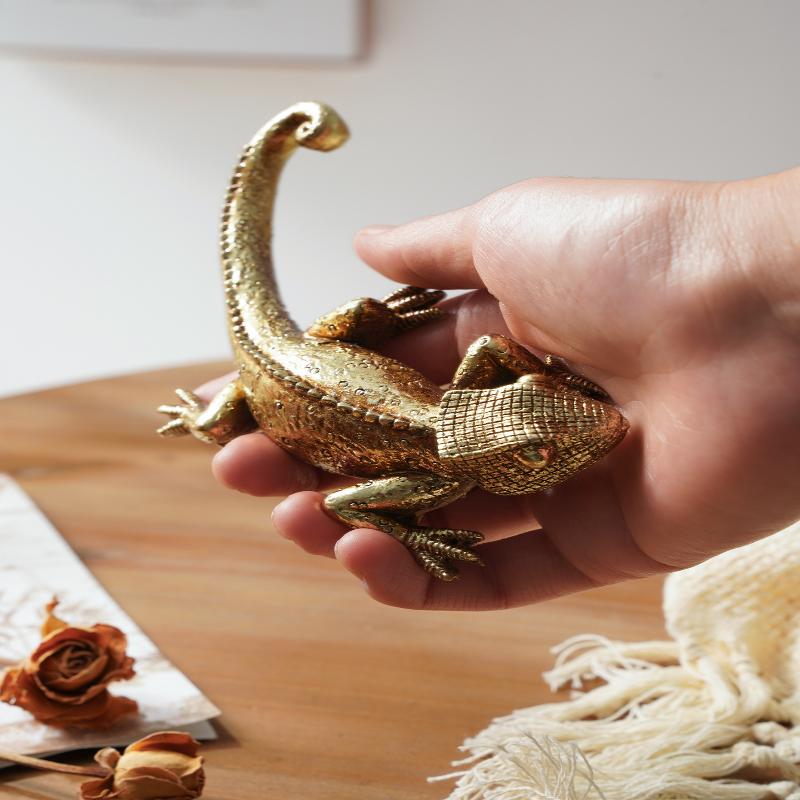 

Lizard Statue 3D Resin Animal Statue Chameleon Lizard Home Wall Decor For Outdoor Garden Patio Porch Desktop медный