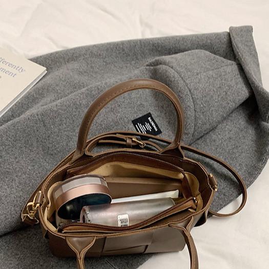 IELGY Woven Style Portable Bucket Bag Simple Commuter Messenger Bag