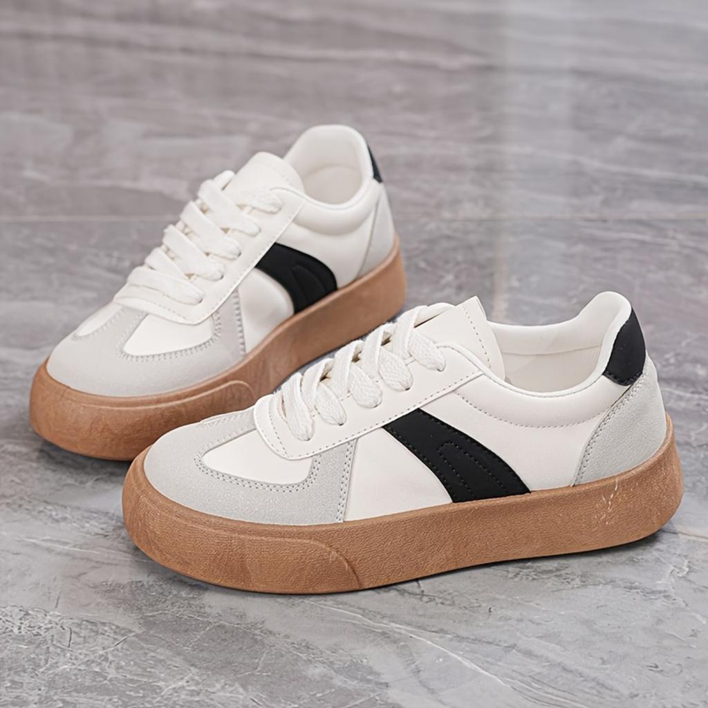 Suitable for All Seasons  Fashion Versatile White Shoes Lightweight, Casual, Comfortable Thick Bottom with Increased Height for Outdoor Hiking Wear