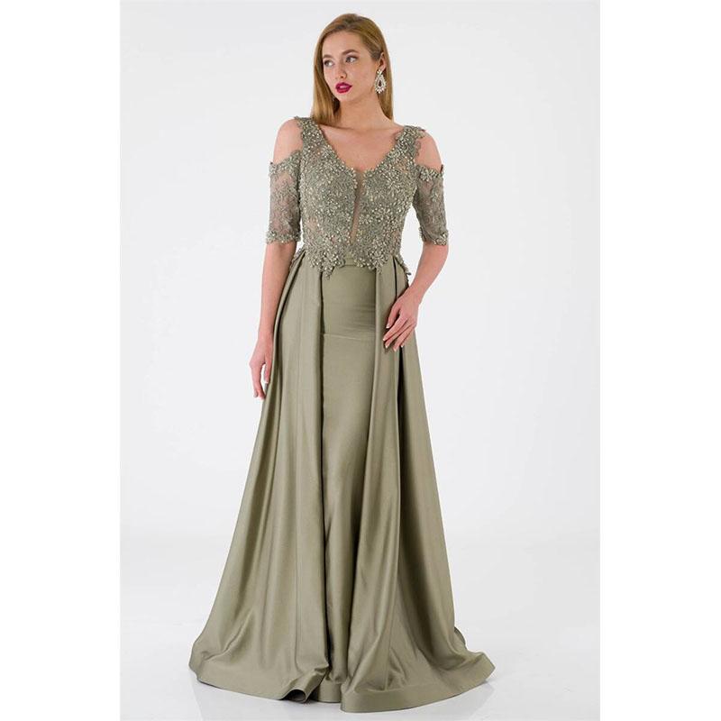 

Кружевное атласное вечернее платье с короткими рукавами цвета хаки