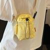 Sporty Drawstring Mobile Phone Bag Lightweight Commuting Outdoor Casual Crossbody Women's Bag