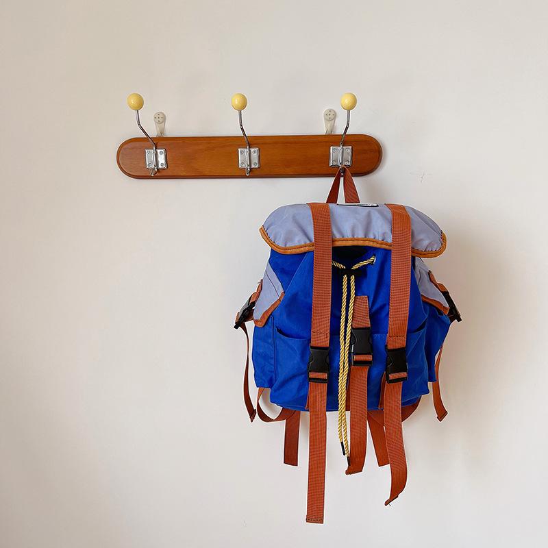 

Korean kindergarten backpack, fashionable contrasting colors, large-capacity load reduction, children s schoolbag, boys and girls, small travel b