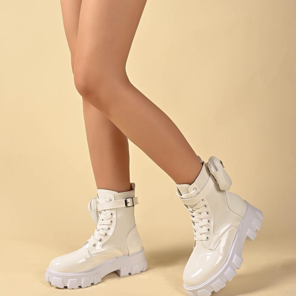 2024 autumn and winter new large size Martin boots short tube with side bag British style fashion platform locomotive women's boots