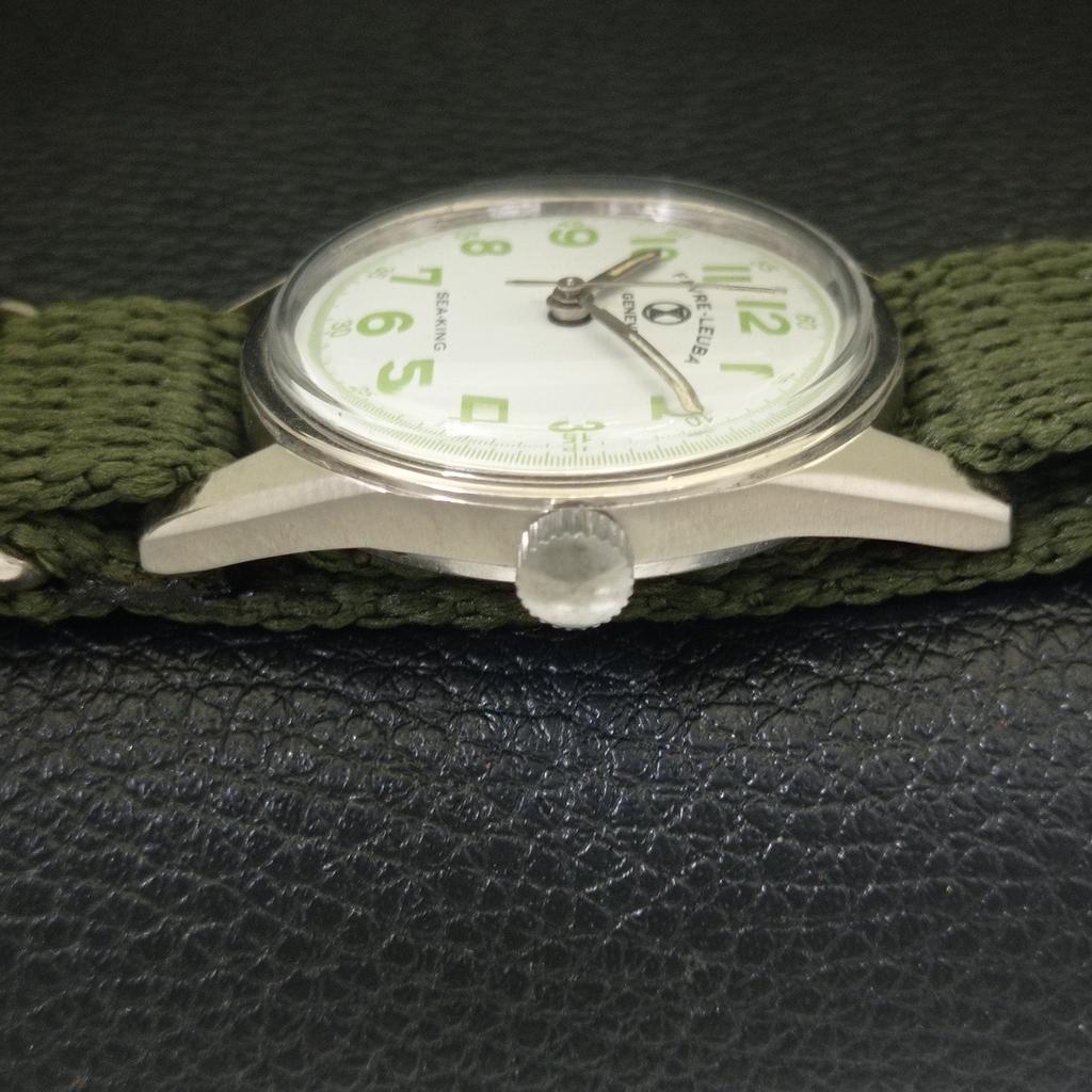 SWISS VINTAGE FAVRE LEUBA SEA KING 101 HAND-WINDING MENS WHITE WATCH a703731-1