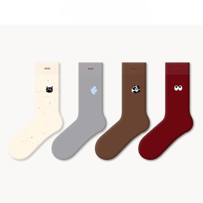 4 Pairs of Women's Spring and Autumn Trend 100 Match Embroidered Pattern Button Design Feeling Boneless Stockings