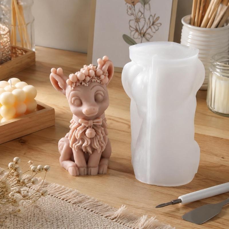 Christmas Deer Candle Form, Flexible Silicone Casting Form for DIY Winter Craft and Holiday Display Use