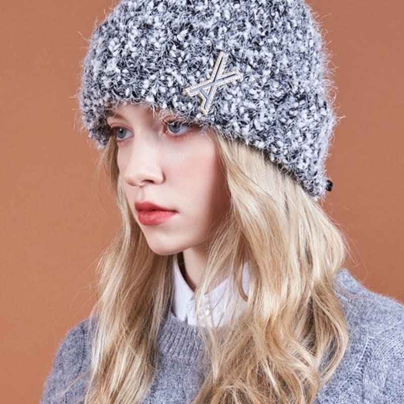 

VARZAR VA Brooch Bocashi Knit Beanie Black FREE