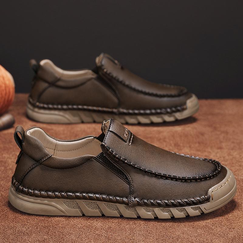 Fashion 2025 Trend Mens Casual Shoes Handmade Leather Comfy Loafers Moccasins Luxury Designers Lightweight Breathable Men Outdoor Shoes