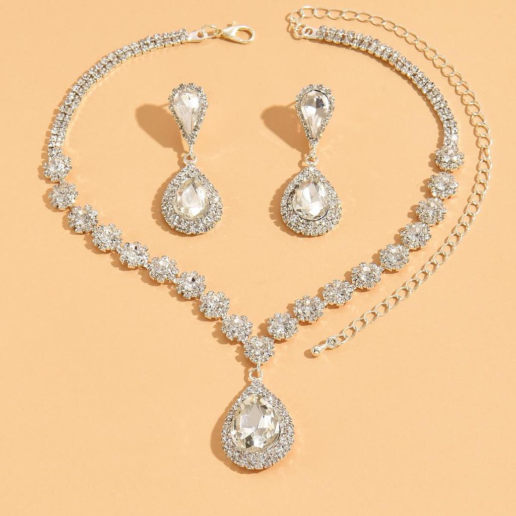 Exclusive Women's Rhinestone Jewelry Set: Necklace, Ring, Earrings