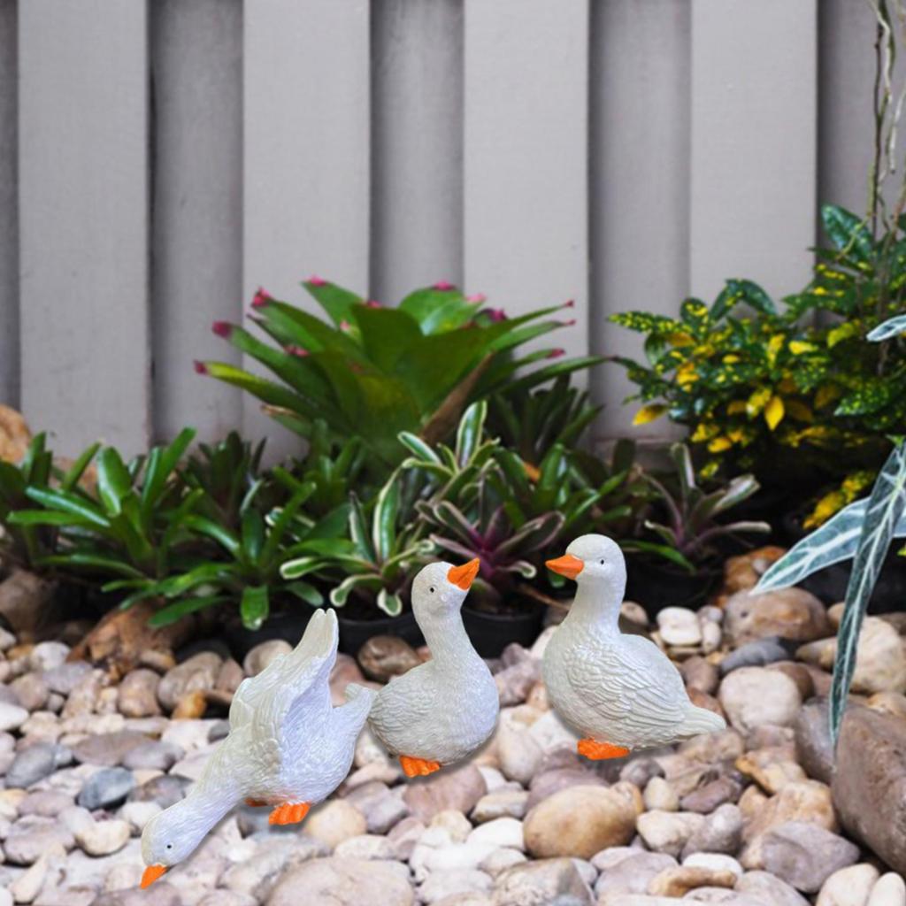 Garden Duck Statues Resin Animal Figurines Lifelike Goose Sculpture Yard Decorative for Outdoor Garden Decoration
