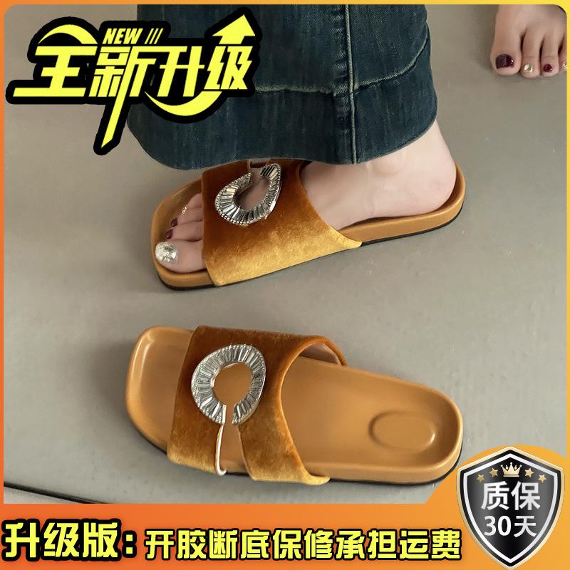 French Retro One-word Crystal Buckle Thick Heel Cool Slippers Summer Fashion Suede Sandals Wear Open-toed Women's Slippers