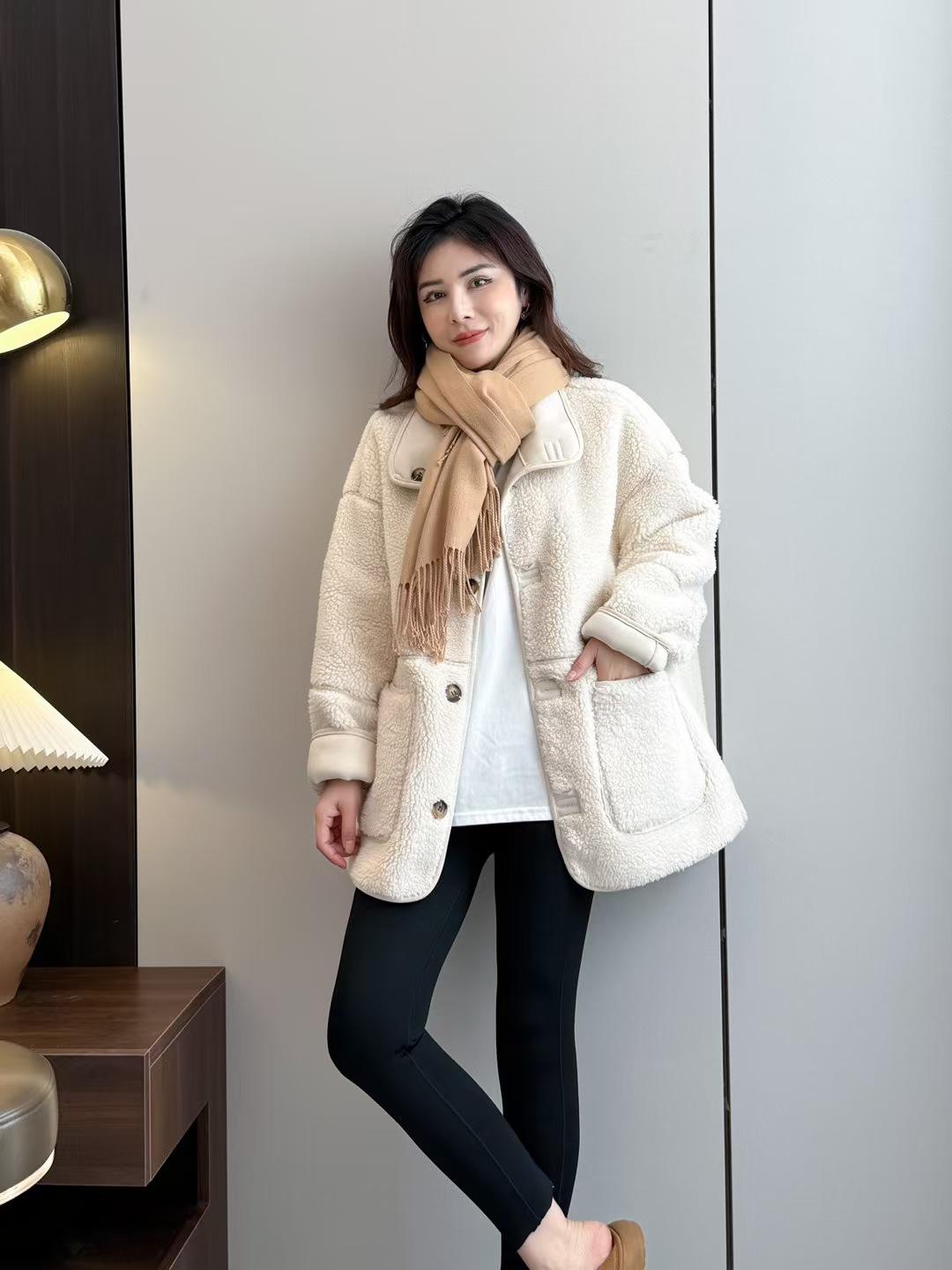 

Женский 2025 зимний новый свободный повседневный утолщенный топ средней длины из овечьей шерсти с мехом, интегрированным в пальто с обеих сторон M