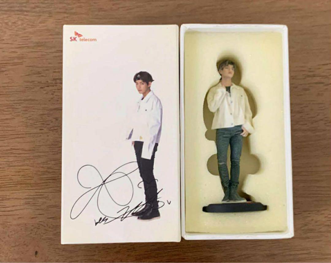 

[Б/У] BTS SK Telecom Официальная фигурка Тэхён V