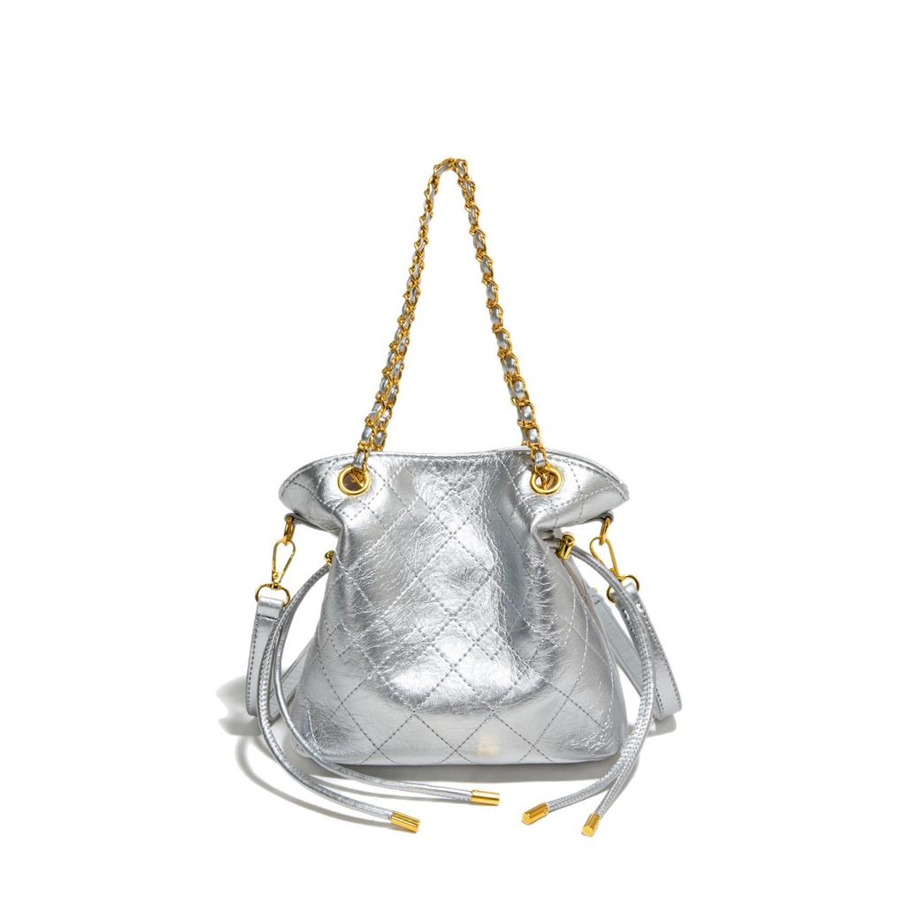 Fashion commuter chain tote bucket bag women's 2026 spring new fashionable exquisite shoulder messenger bag