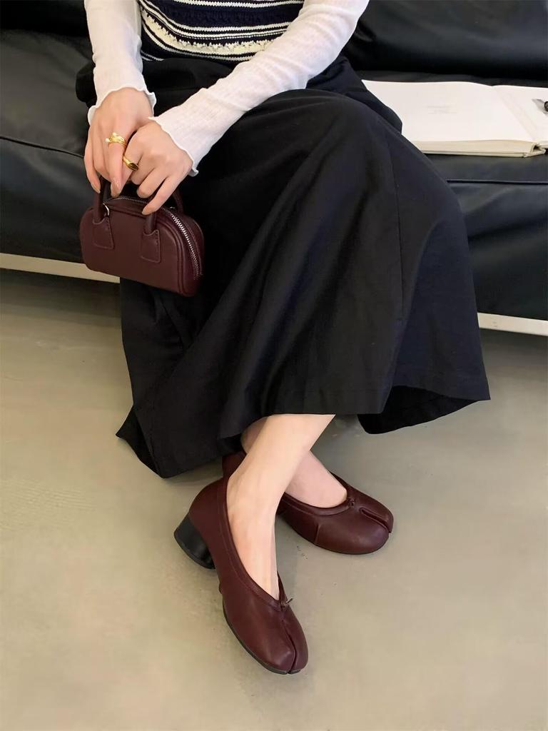 Women's Chunky Heel Mary Jane Split-Toe Shoes: New Retro Pleated Design Ballet Flats