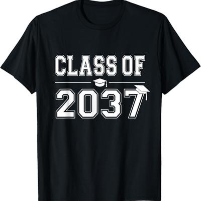 Class of 2037 Grow With Me First Day of School Graduation T-Shirt