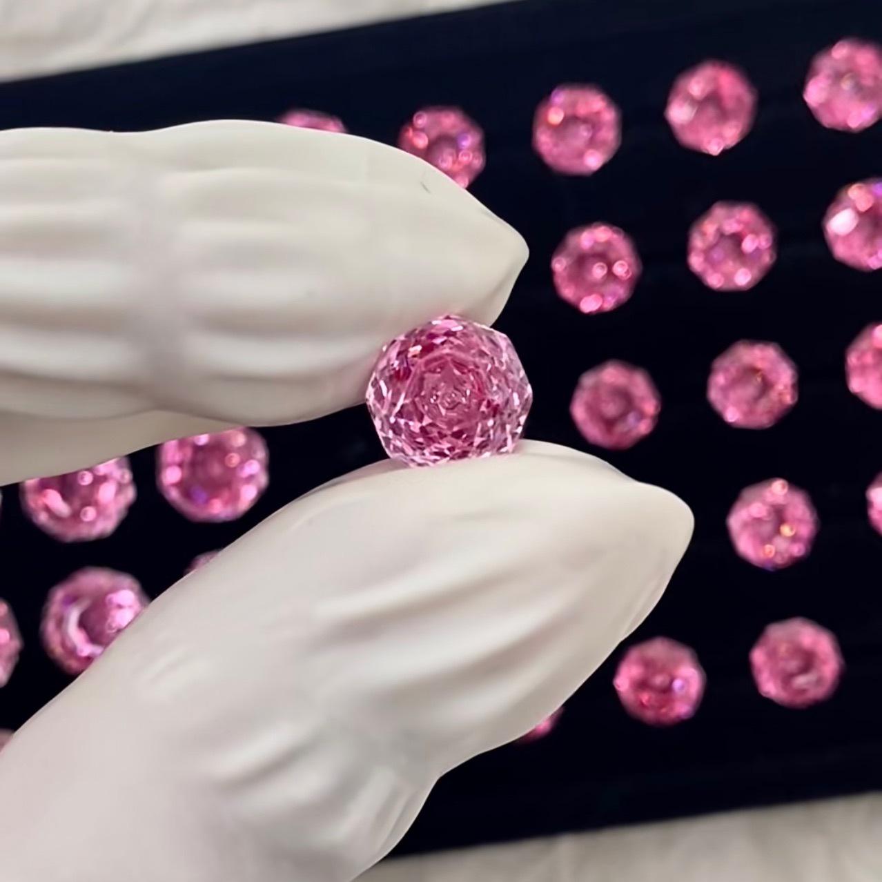 

Серьги-гвоздики Strawberry Bear Pink Rose с цирконием - титановая сталь, не выцветает 6mm Strawberry Bear Rose Ear Stud (Single)