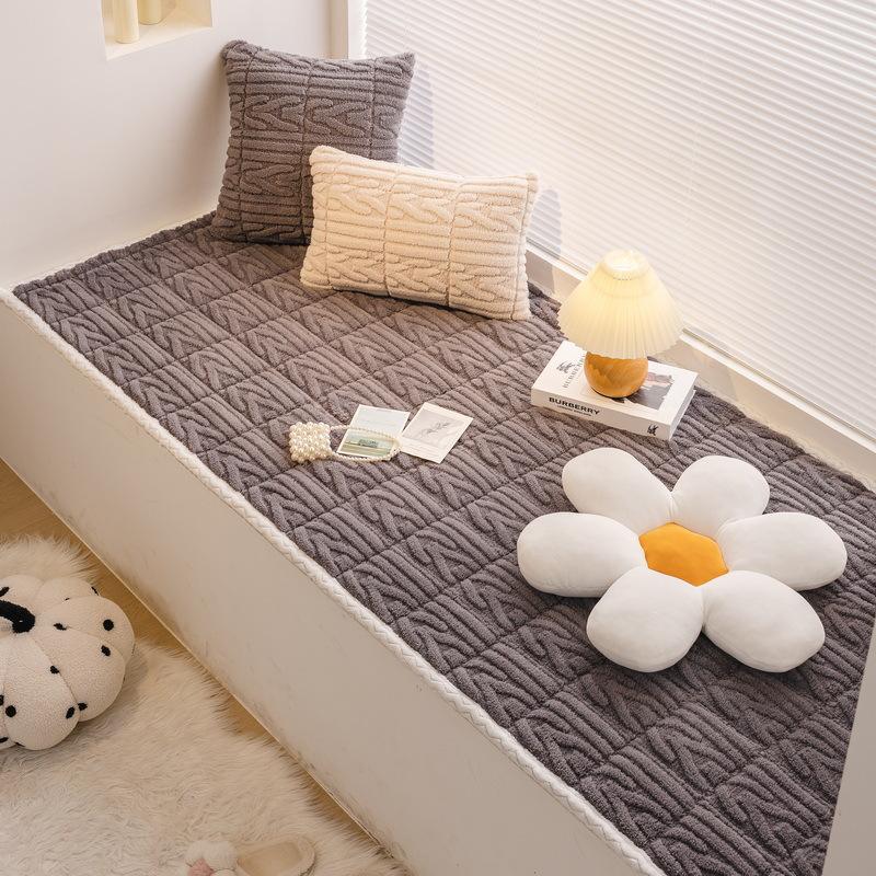 Cream Wind Milk Fleece Bay Window Mat, Window Sill Mat  New Autumn And Winter Thickened Plush Transformation Artifact Seat Cushion
