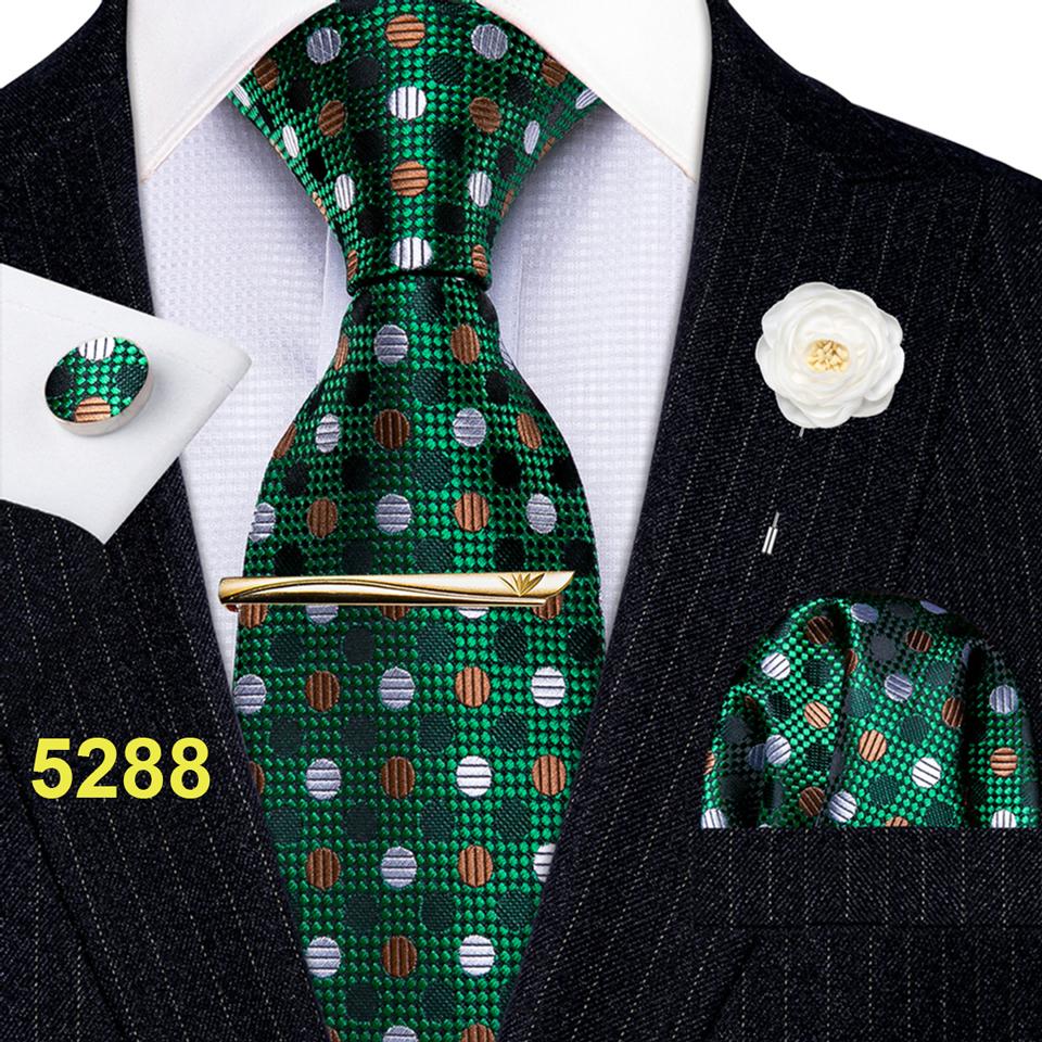 Modische Herren-Krawattenstangen mit Boutonniere-Hochzeit, formelle Seidenkrawatte, Taschentuch-Manschettenknöpfe, Designer-Set