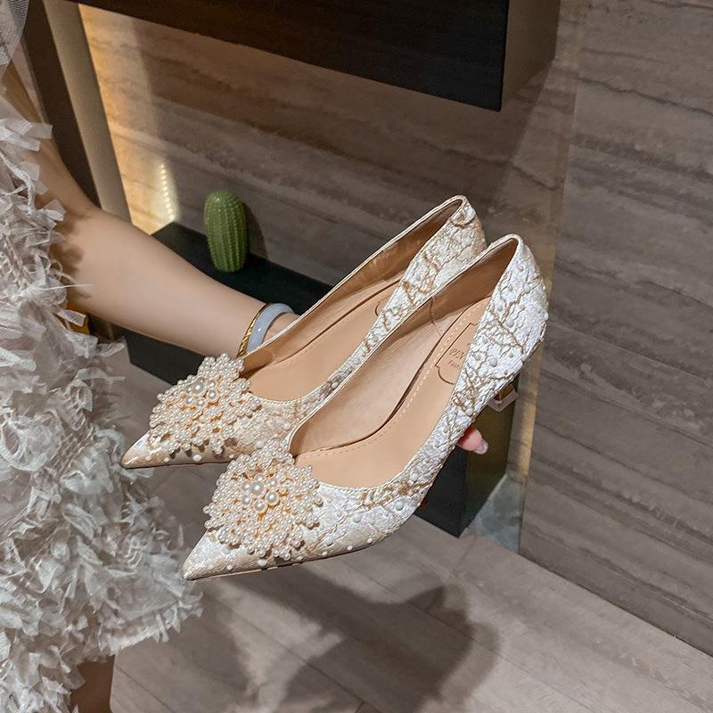 The Main Wedding Dress Is Not Tired of Women's Wedding Shoes 2025 New French Niche High-end Apricot Daily Wedding Shoes