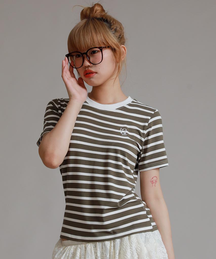LIKE THE MOST One-Stripe Regular Short Sleeve T-Shirt_Khaki