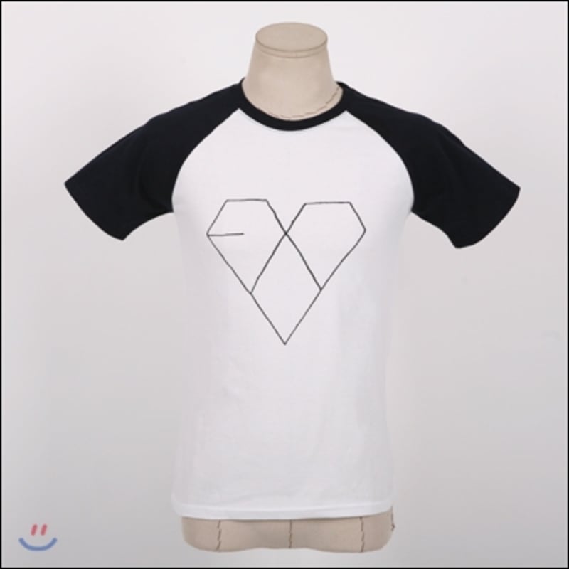 

EXO T-Shirt [Kiss&Hug Ver.]