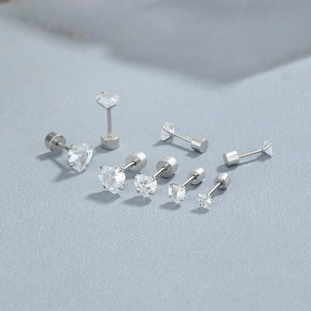 Copper Love zircon earrings for women, fashionable and simple ins, heart shaped earrings, personality and temperament