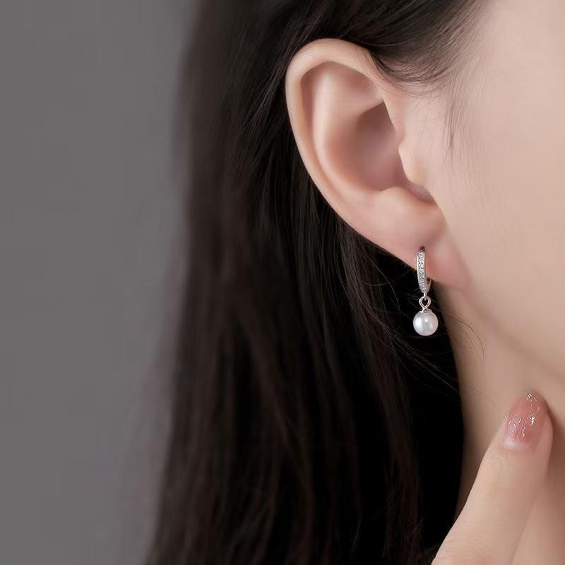 Silberne Calla-Lilien-Hängeohrringe Zweifarbig mit Goldakzent Strukturiert Leicht Mode-Schmuck für Damen Urlaubs-Accessoires