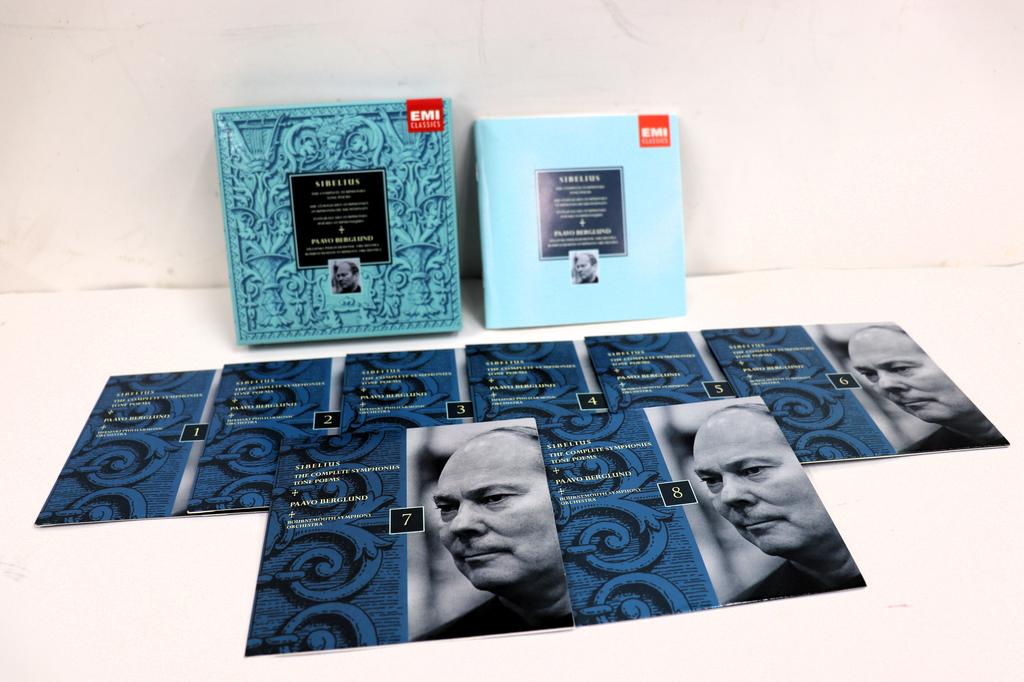 CD PAAVO BERGLUND, HELSINKI PHILHARMON - Sibelius : The Complete Symphonies  5744852 EMI Classics 2001 Europe Classical Used