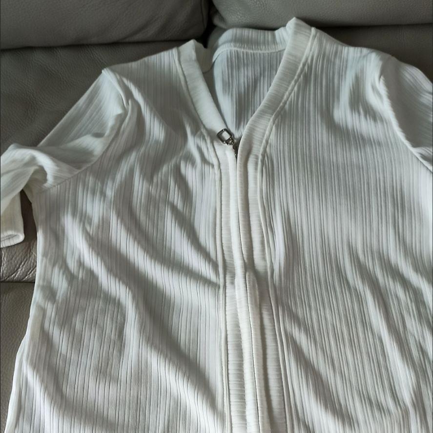 Breathable Short Sleeve Zipper Top - Perfect for Summer