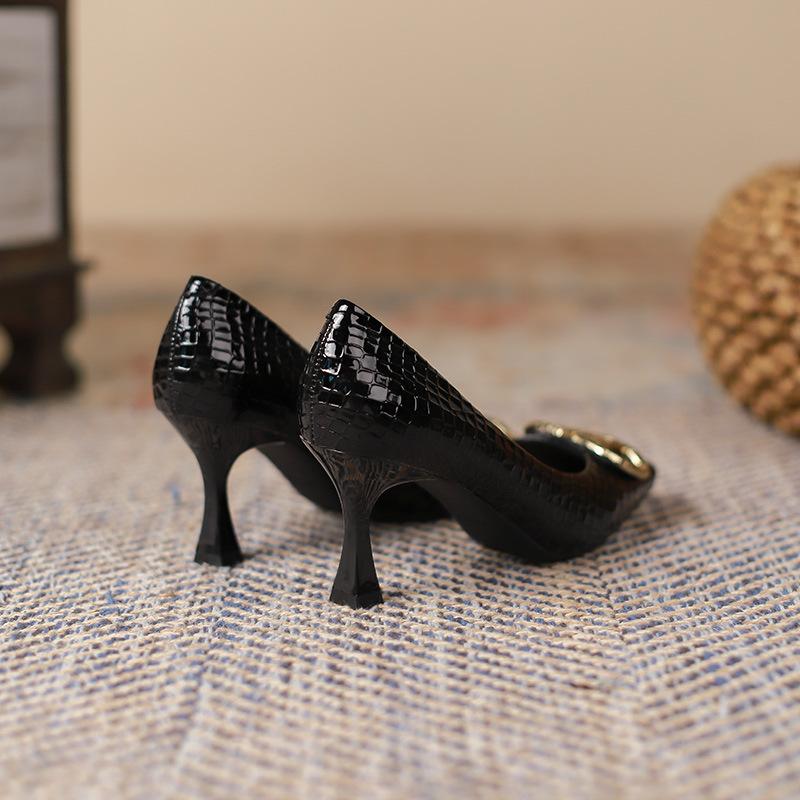 Buty na wysokim obcasie z kwadratową główką i szpilką, damskie, jesień Nowa koreańska wersja butów z metalową kwadratową klamrą, damskie buty na wysokim obcasie