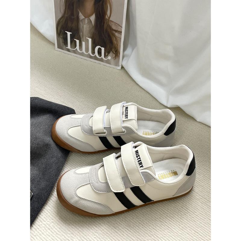 Autumn new small retro versatile casual sports shoes 3551