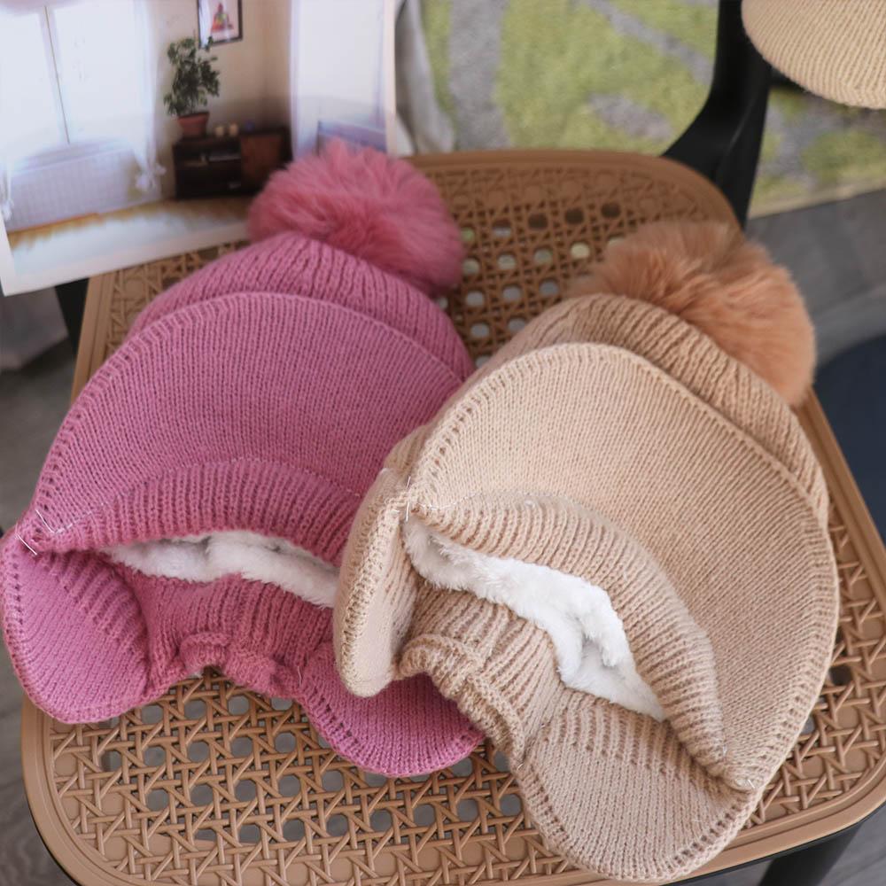 Solid Color Earflaps Hat Windproof Knitted Baseball Hat Fashion Plush Peaked Cap Ladies