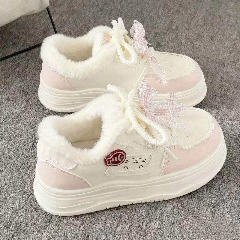 Fashionable and Cute Fufu Board Shoes for Girls and Boys, Winter Children's Fleece and Thickened Sports Shoes