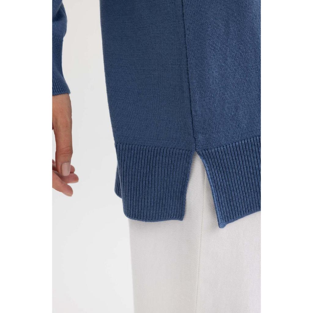 Tunika z okrągłym dekoltem o regularnym kroju