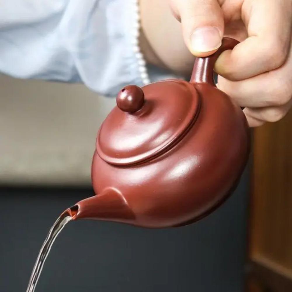 130cc Yixing Purple Clay Teapots Famous Artists Handmade Pear-shaped Small Capacity Tea Pot Kettle Chinese Zisha Tea Set Teaware