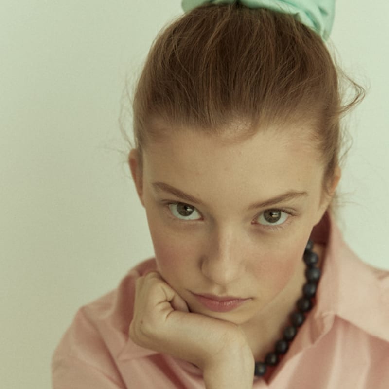 Elizabeth Moments Large Satin Scrunchie