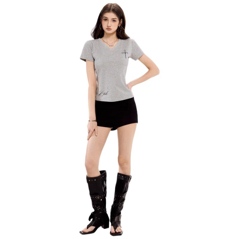 ICH MODE Women s V-Neck Cross Print Short Sleeve T-Shirt S