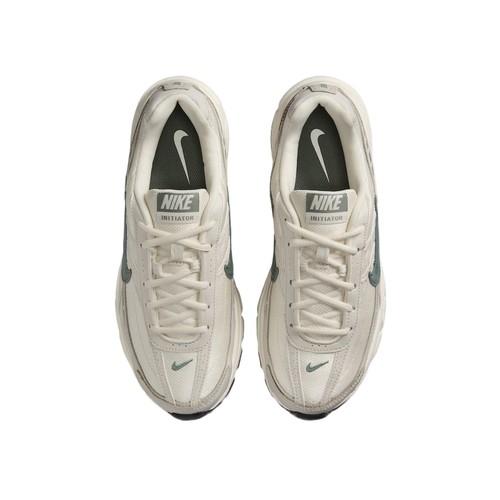 Nike Iniciátor Soft Pearl Light Orewood Brown Dark Smoke Grey Clay - IH0579-012