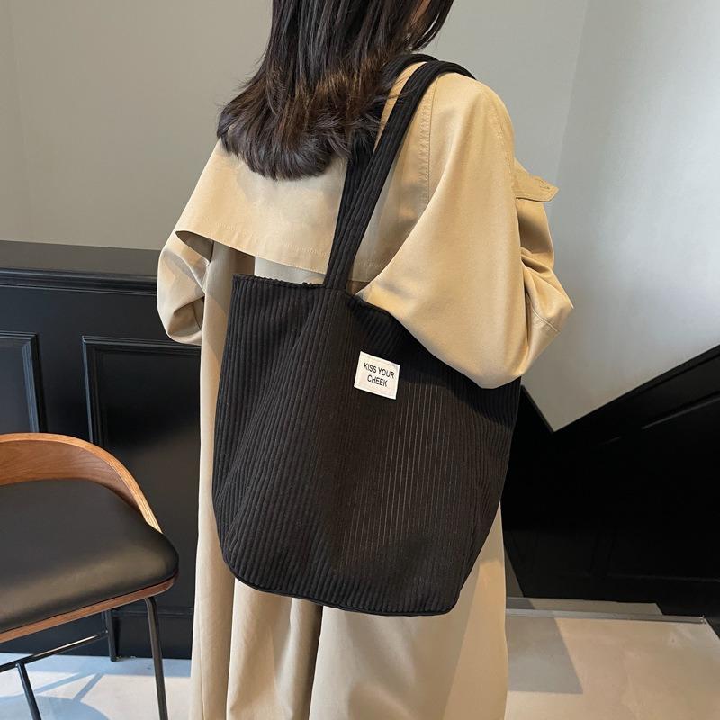 Casual bag women's new autumn and winter corduroy shoulder bag large capacity tote bag commuter bag