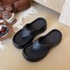Internet celebrities thick-soled flip-flops shoes women's summer wear 2025 new fashion casual high-end beach sandals