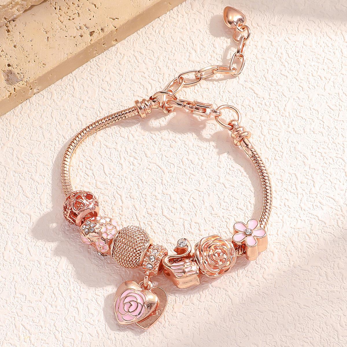 

Micro-Set Crystal Swan Bracelet With Sparkling Light Luxury Fashion Jewelry Creative Design