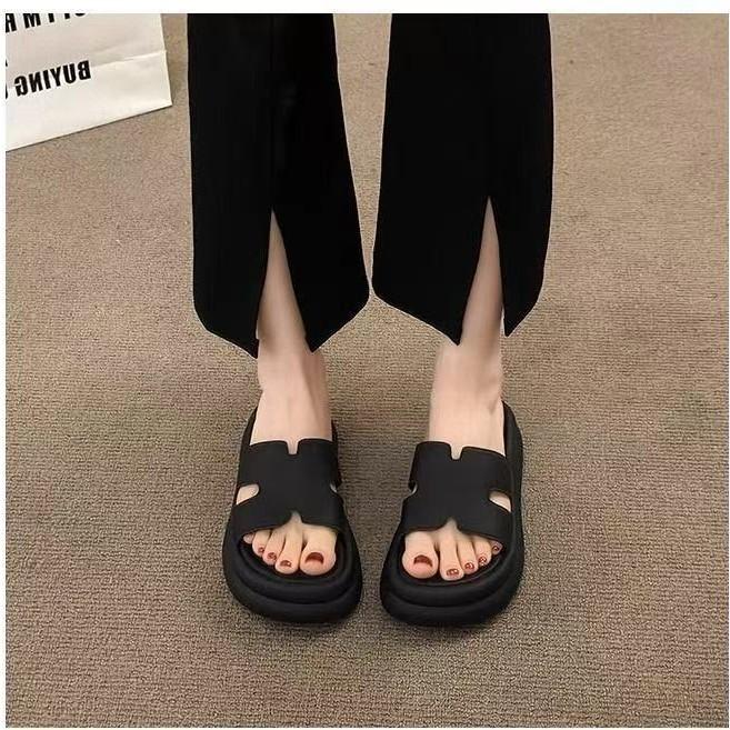 Thick-bottomed one-word slippers for women s summer wear new student versatile muffin bottom non-slip seaside beach sandals 40 чёрный
