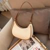 Small C Armpit Bag Women's New Fashion Explosion Versatile French Niche High-end Sense Foreign Style Shoulder Bag Tide K