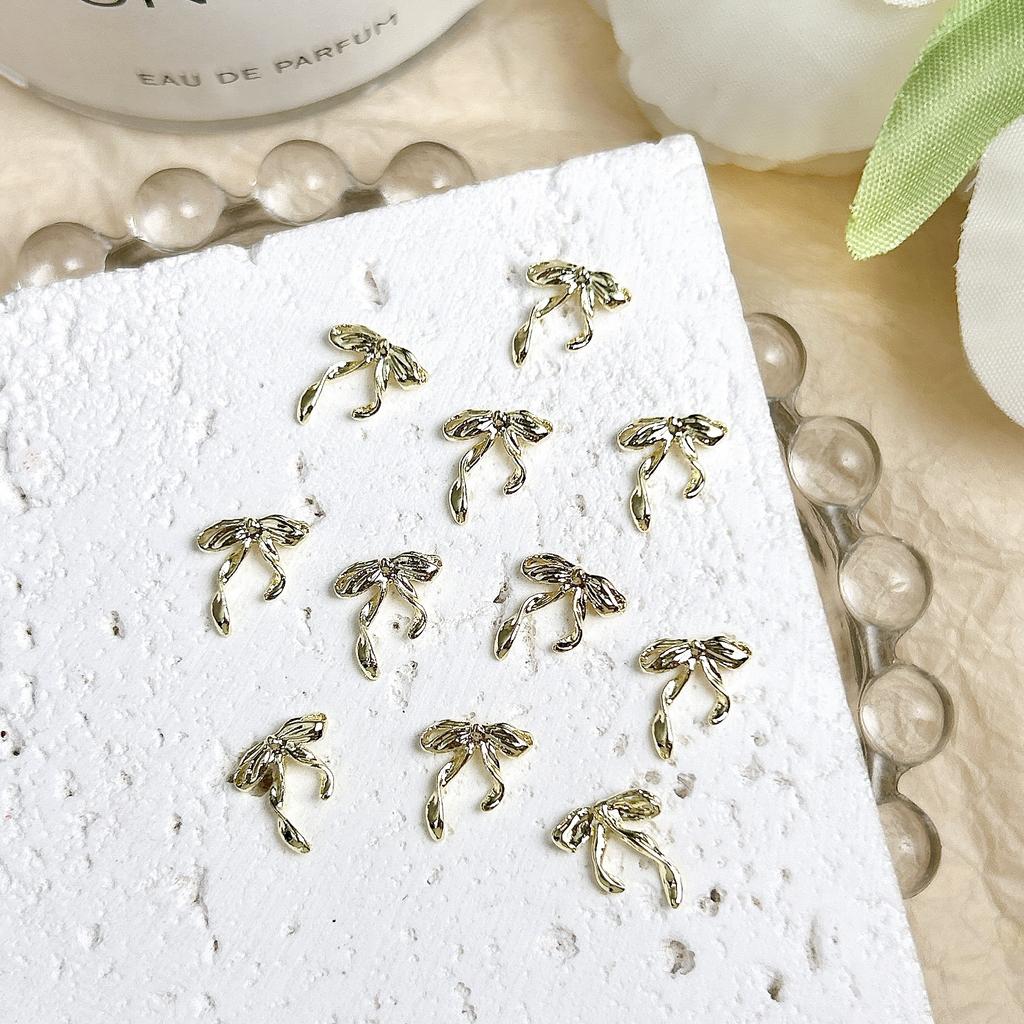Acessórios para Nail Art Liga Mini Laço Fita Dourada Liga K Branca Decoração de Unha Simples Gravata Borboleta 3D